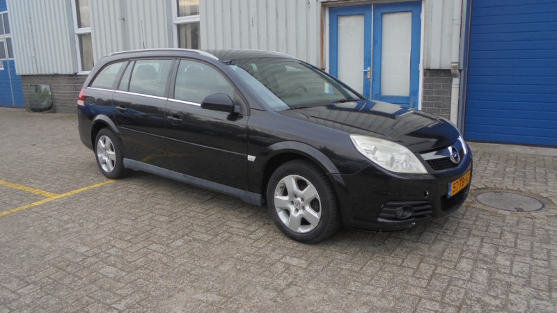 OPEL VECTRA C - DIESEL 1.9 CDTI - KLIMATRONIC - SKÓRA - €1.750,-