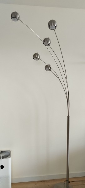 Lampa pokojowa