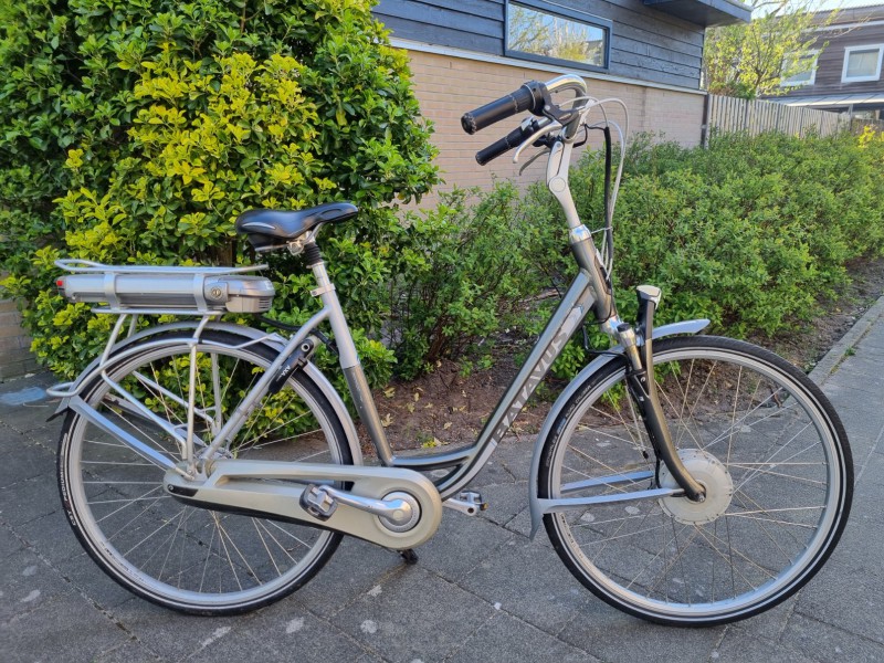 Batavus Monaco e bike Zadbany model