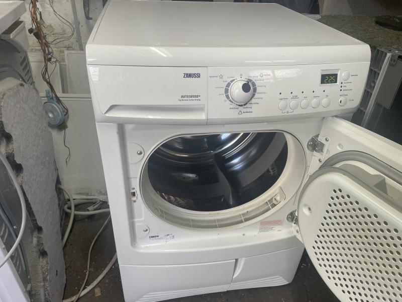 suszarka Zanussi 7kg kondensacyjna