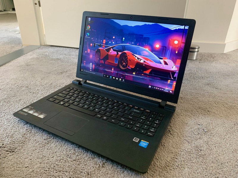 Cieniutki laptop Lenovo Ekran HD, dysk SSD, Bluetooth, HDMI , DOWÓZ CAŁA HOLANDIA