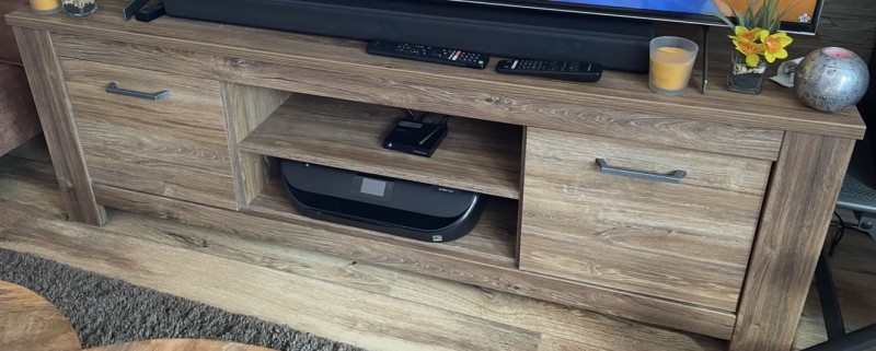 Sprzedam szafkę tv , stolik kawowy i szafkę wiszącą