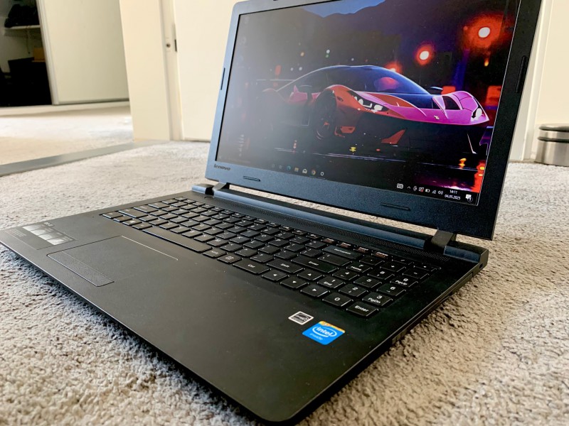 Cieniutki laptop Lenovo Ekran HD, dysk SSD, Bluetooth, HDMI , DOWÓZ CAŁA HOLANDIA