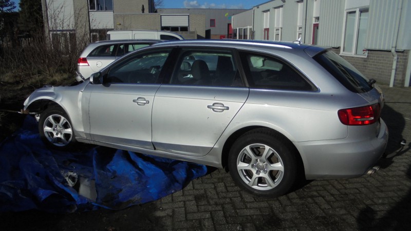 CZESCI DO AUDI A4 MODEL B8 - DIESEL 2.0 TDI