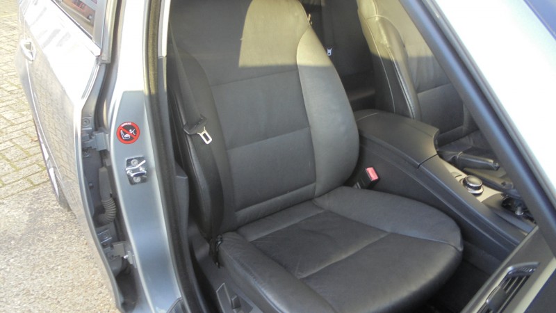 ZADBANY KOMPLET SIEDZEN CZARNA SKORA DO BMW 5 MODEL E 61