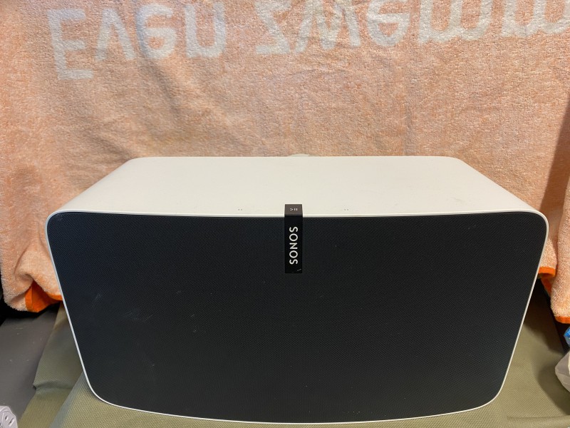 Na sprzedaż: Sonos Play:5 (biało-czarny) + Sonos Sub (czwarta generacja, czarny)