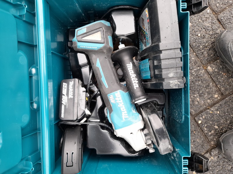 Makita 2x