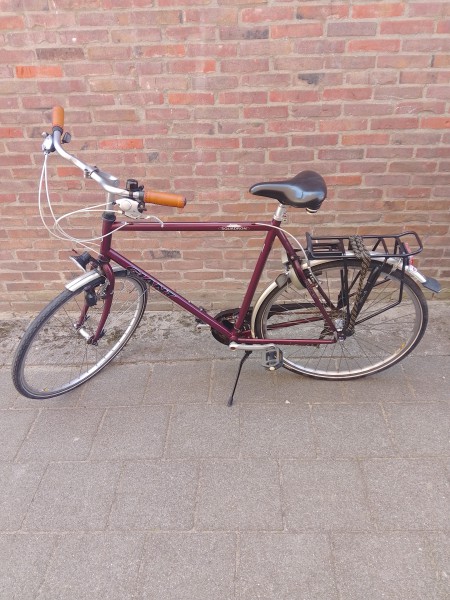 Giant Squdron 62