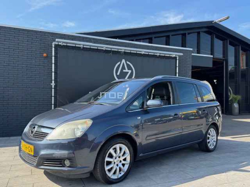 OPEL ZAFIRA ROK PROD 2006 POJ 1.6 BENZYNA PIERWSZY WLASCICIEL APK 10.2026r!!! €1.950,-