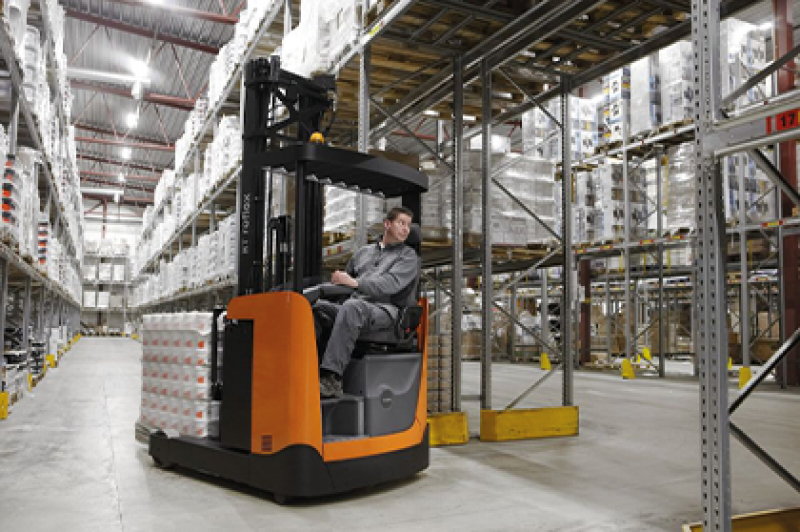 Operator reachtruck w Oosterhout (Nijmegen) - €17,37 brutto + dodatki