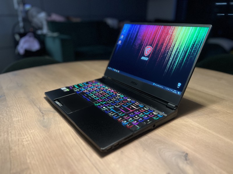 Gamingowy MSI GE65 9SF, i9, 16GB RAM, RTX 2070 8GB, SSD+HDD, 15 cali FHD 240Hz, możliwy dowóz