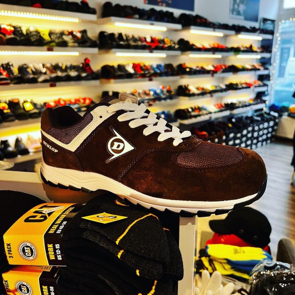 PUMA - REEBOK - W SUPER CENACH SPRAWDZ!!! - SKLEPY STACJONARNE: HAGA, ROTTERDAM,WAALWIJK