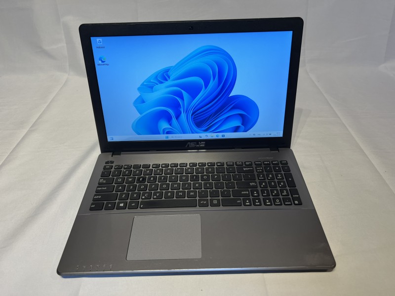ASUS X550-15,6*i5-8GB -256SSD