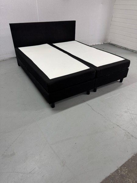 BOXSPRING 180X200 z materacami