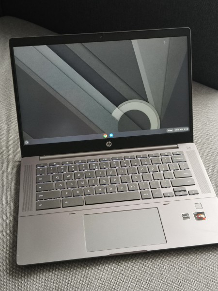 Hp chromebook 14 cali razen3 8 ram 64 ssd