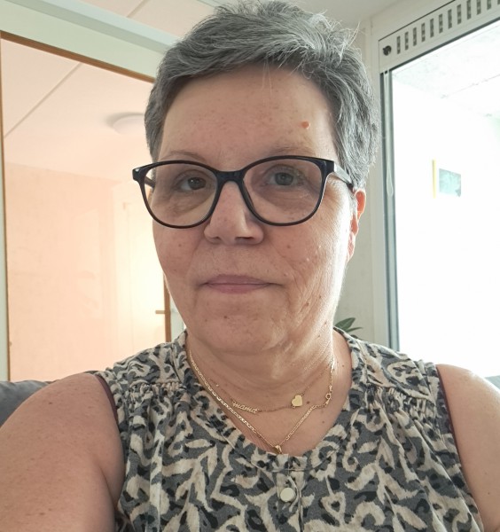 Szukam Pana wiek 55+/65 bez nałogów, samotny, miły i wyrozumiały