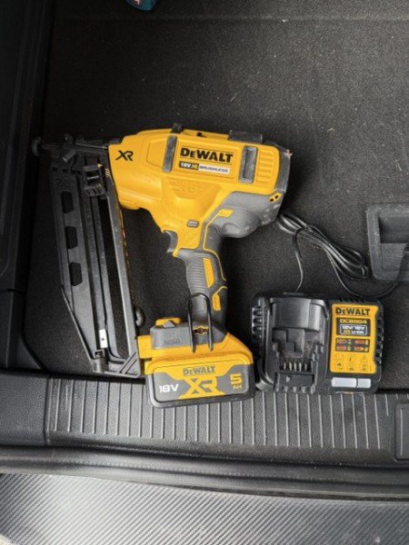 DeWALT DCN660 Typ 2