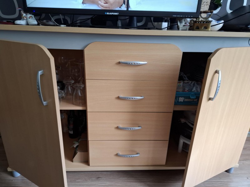 Komoda do salonu..