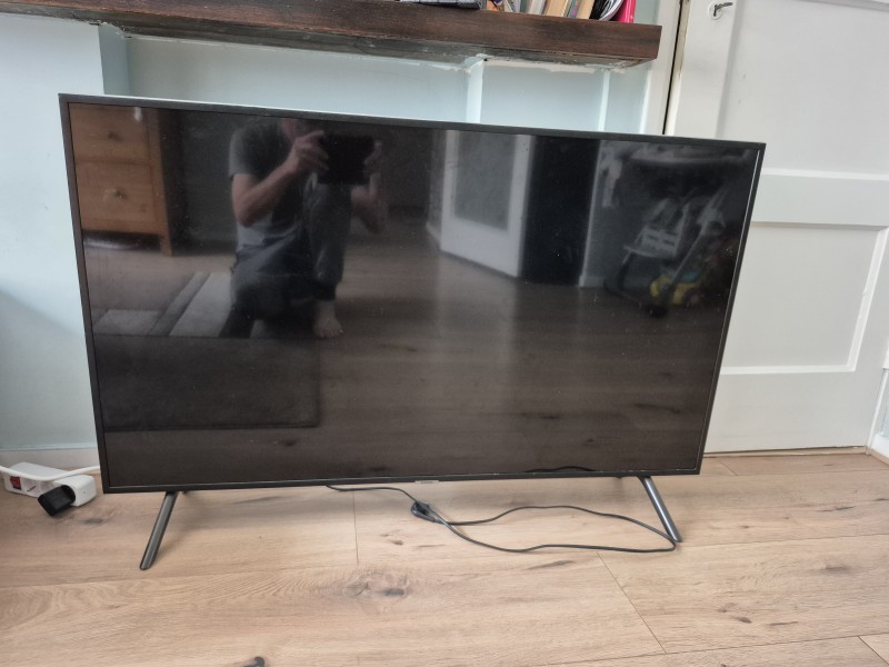 Samsung 49'