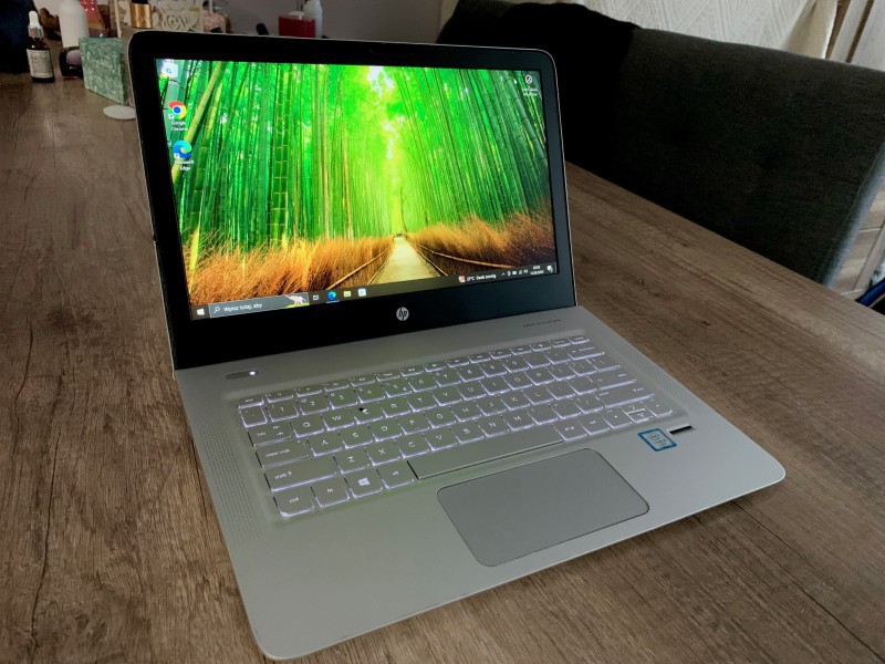 Cieniutki i szybki HP ENVY , FULL HD 14,1 cala, i5 , SSD , Podśw Klaw, Bluetooth, DOWÓZ