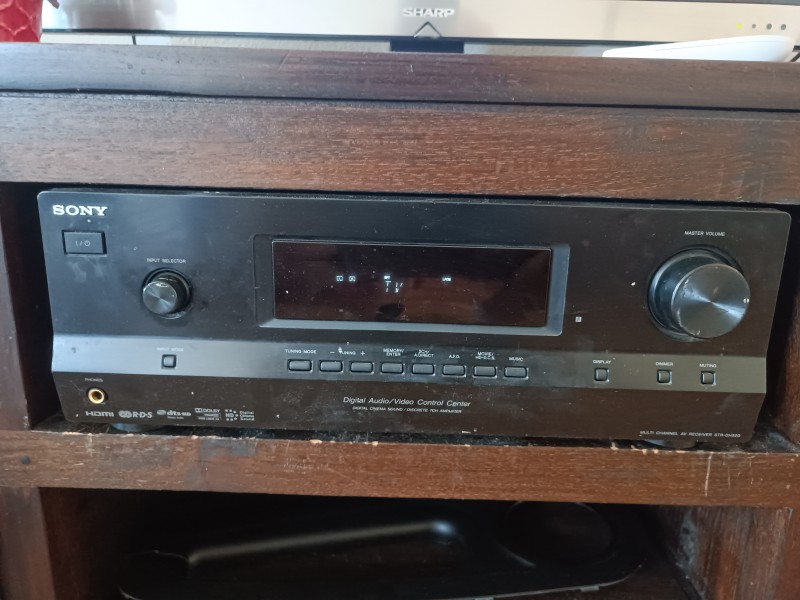 Amplituner Sony STR-DH520