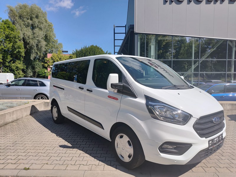 Wynajmę Ford Transit Custom 9 osobowy min. 3 miesiące