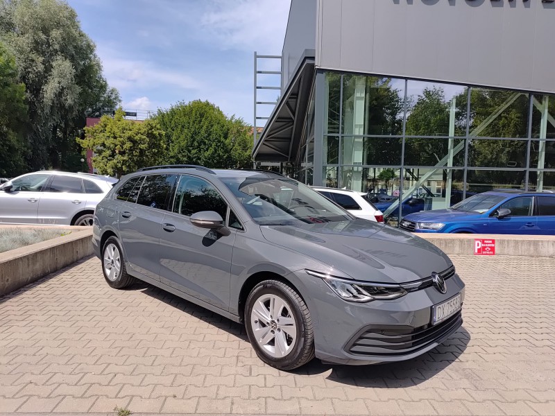 Wynajmę Volkswagen Golf VIII Kombi min. 1 miesiąc