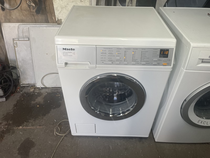 pralka Miele 7kg wsadu.