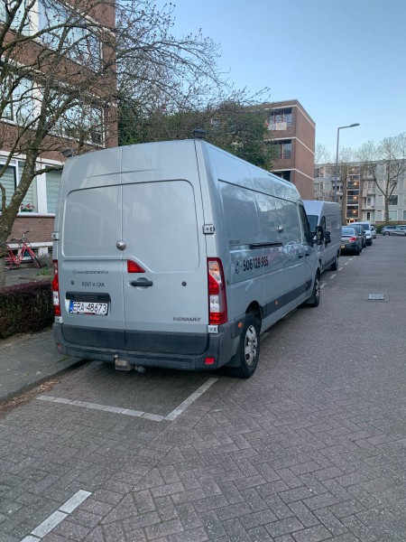 Wynajem busów towarowe i 9 osobowe