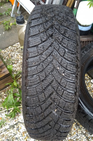 4x100 felgi z oponami sprzedam tanio kpl