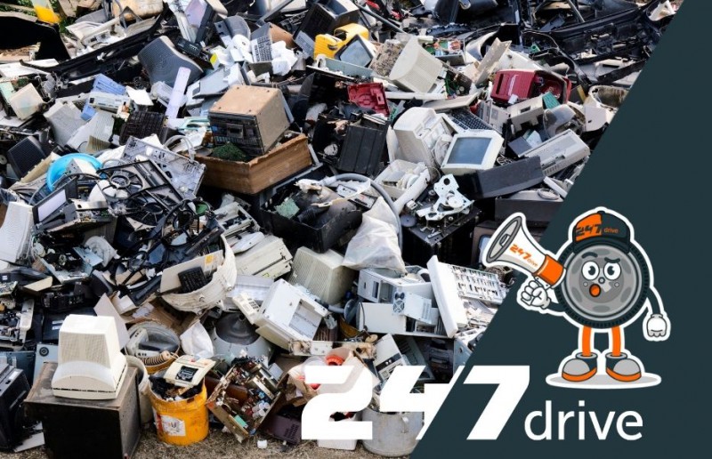Pracownik recyklingu elektroniki