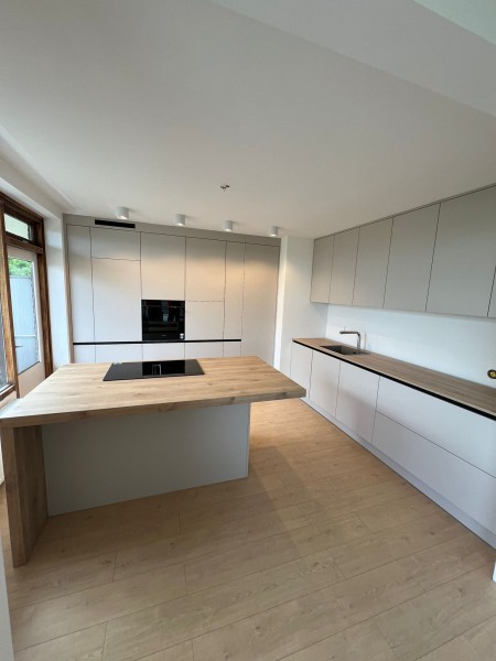 Meble na wymiar w całej Holandii i do 100 km poza granicami!