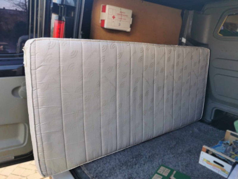 Wygodny Materac o Szer. 90cm x 200cm Długość i Wys. 15cm JAK NOWY