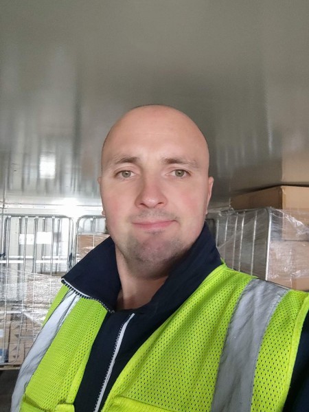 Poznam kogoś na stałe