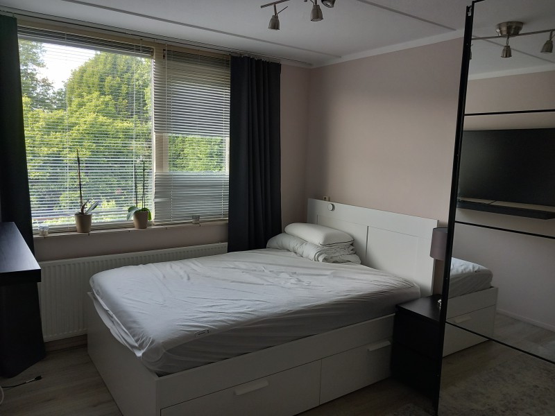 Pokoju do wynajęcia dla kobiety