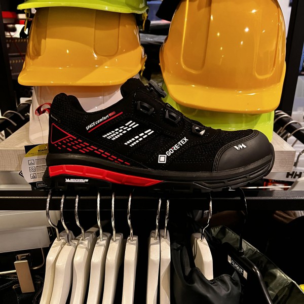 ROTTERDAM KATENDRECHTSE LAGEDIJK 210 -PIERWSZA I NAJWIĘKSZA W HOLANDII POLSKA SIEĆ SKLEPÓW