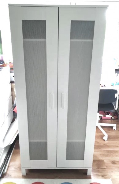 Pojemna szafa na ubrania