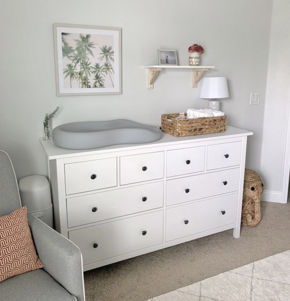 Biała - Drewniana komoda (pod przewijak) - Jak nowa.