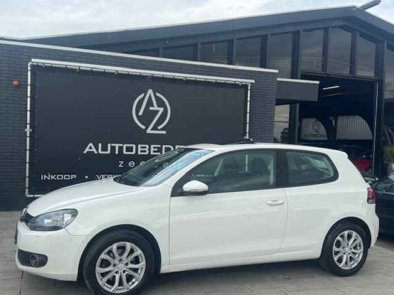 Sprzedam samochód VOLKSWAGEN GOLF ROK PROD 2010 POJ 1.4TSI BENZYNA PO SERWISIE!!! €3.950,-