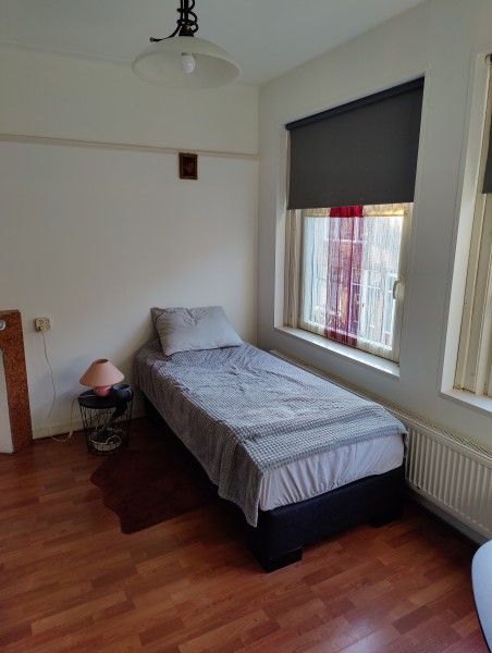 Duży pokój Rotterdam Overschie / Bezpłatny parking/