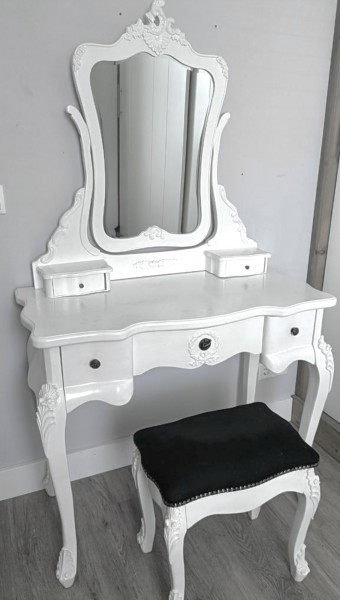 Piękna - Toaletka z lustrem i krzesełkiem