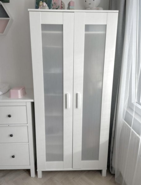 BIAŁE MEBELKI - Szafa + Komoda + Łóżeczko z materacem + GRATIS