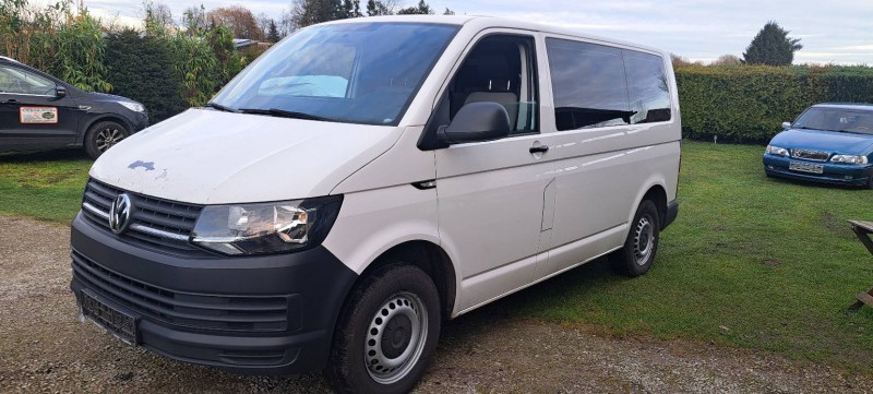 Sprzedam samochód VW Transporter 6 osobowy 2.0 diesel 2017 €8.500,-