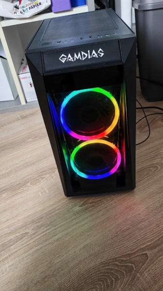 Sprzedam Komputer Ryzen 3 16GB Ram RX570 8 gb 500 gb ssd 300,-