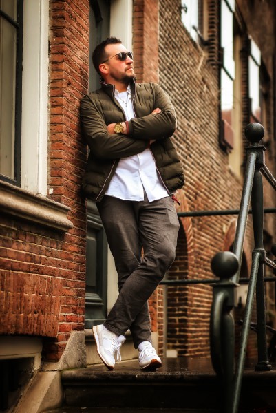 Razem Z Nią Raźniej (On Szuka Tej Jedynej))