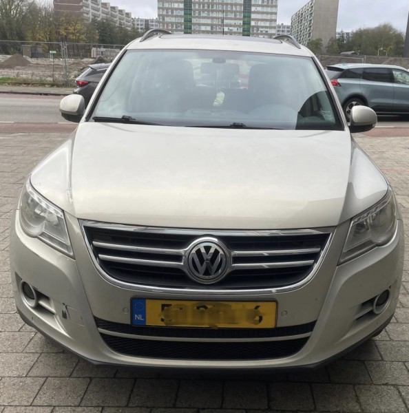 Sprzedam samochód - volkswagen Tiguan 1.4 benzyna - 2011rok - €2.690,-