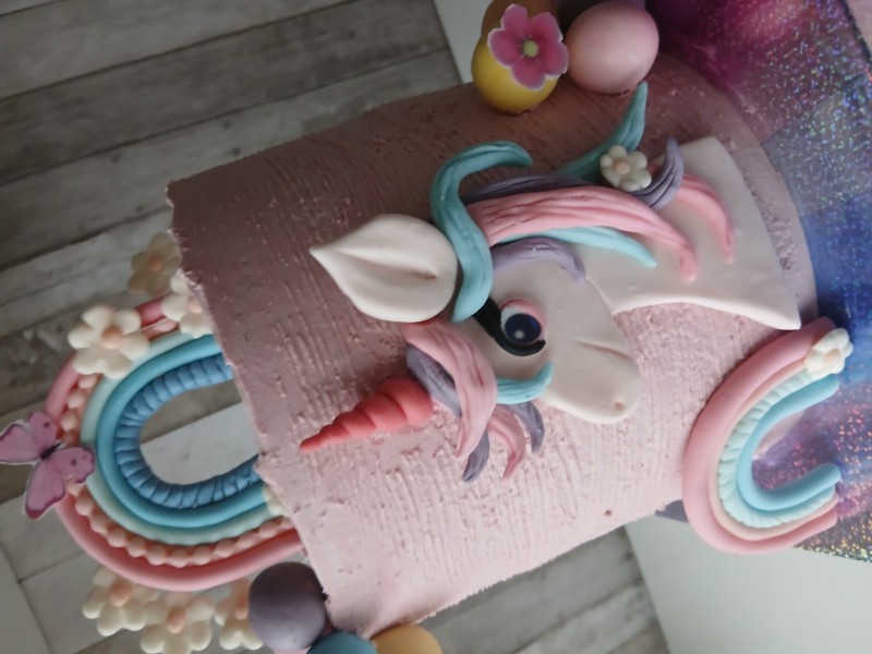 Torty,cupcake,macarons