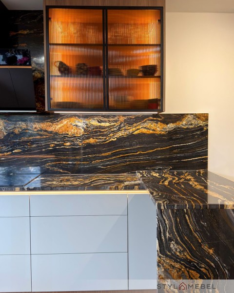 Siła kontrastu: Kuchnia z charakterem