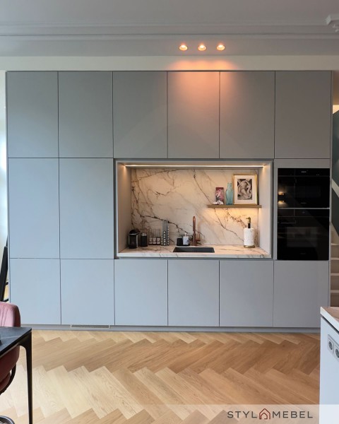 Kuchnia w jasnych odcieniach