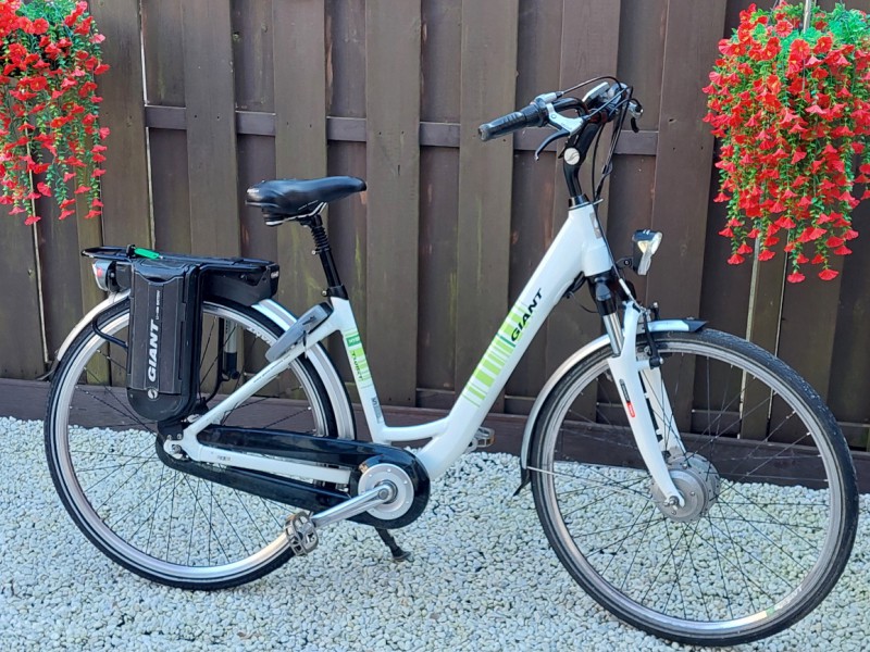 Giant Twist hybrid 36V Nowa bateria 14ah.